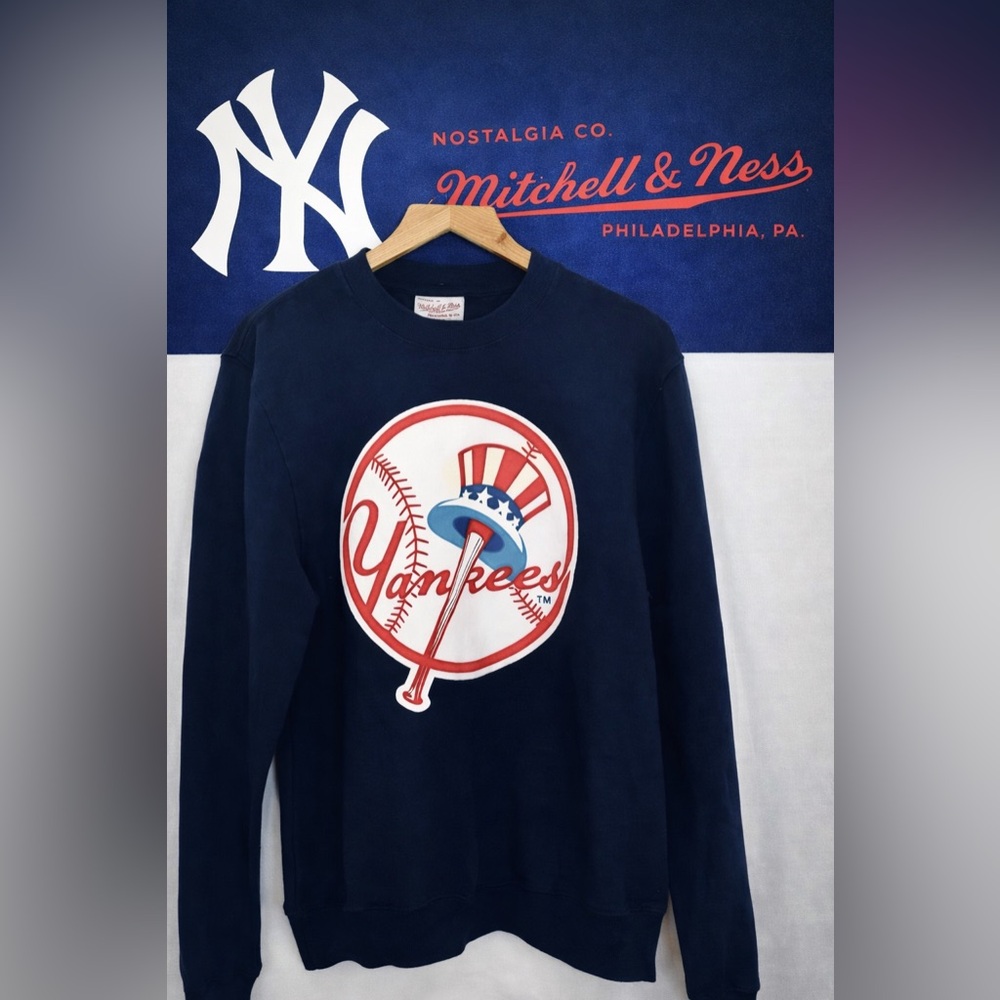 Men’s Mitchell & Ness Yankees Sweatshirt